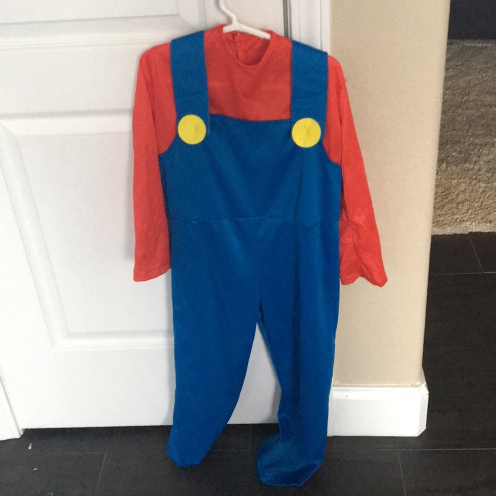 Super Mario Halloween Costume